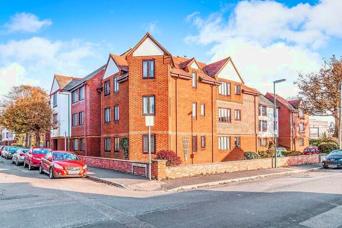 2 Bedroom Flat To Rent In Campbell Road, Bognor Regis, PO21