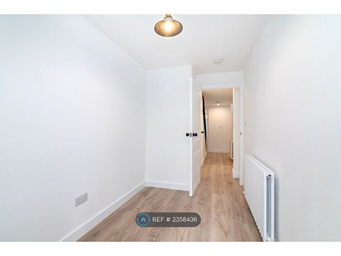 3 Bedroom Flat To Rent In Iverson Road, London, NW6