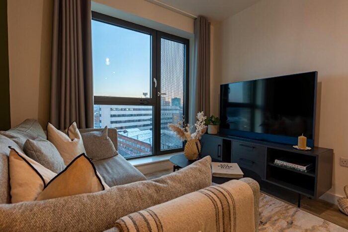 1 Bedroom Flat To Rent In Flat, Rockingham Street, Sheffield, S1