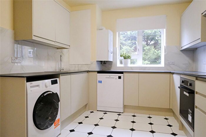 4 Bedroom Maisonette To Rent In Robert Street, London, NW1
