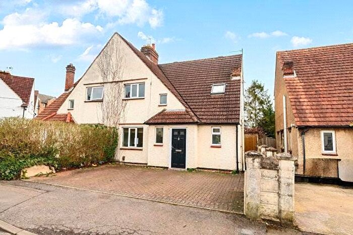 4 Bedroom Semi-Detached House To Rent In Shelley Road, Oxford, OX4