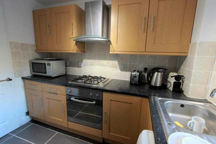 2 Bedroom Flat To Rent In Gresse Street, London, W1T