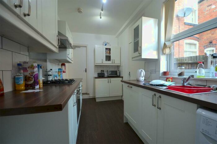 4 Bedroom Terraced House To Rent In / Academic Year Double Bedroom House, Bathrooms, Manilla Road, Selly Oak, Free Ultrafast M Broadband, B29