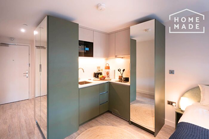 Apartment To Rent In The Rex, Clarence St., KT1