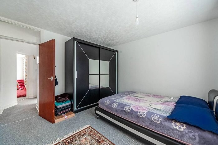 2 Bedroom Flat For Sale In Sheepcote Road, Harrow On The Hill, Harrow, HA1