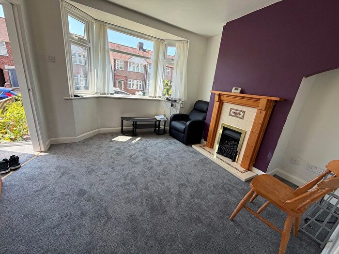 3 Bedroom Semi-detached House To Rent In Herrick Road, Coventry, CV2