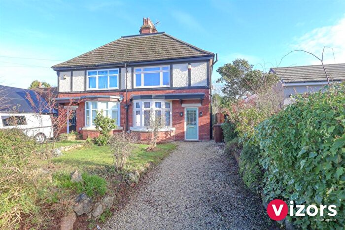 3 Bedroom Semi Detached House For Sale In Birmingham Road, Redditch, B97