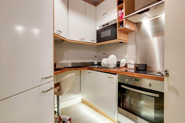 Studio To Rent In Lithos Road, London, NW3