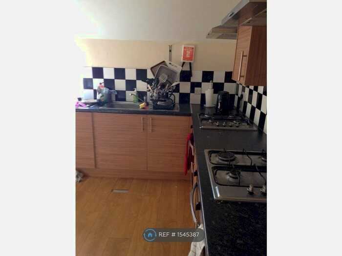 6 Bedroom Flat To Rent In Gedling Grove, Nottingham, NG7