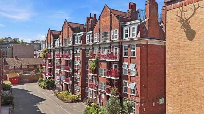 1 Bedroom Flat To Rent In Adelina Grove, Whitechapel, E1