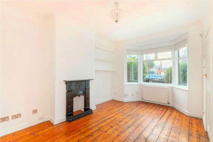 3 Bedroom Terraced House To Rent In Derinton Road, London, SW17