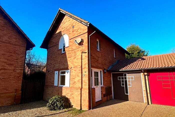 3 Bedroom Property To Rent In Stonor Court, Milton Keynes, MK8