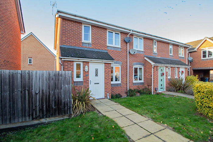 3 Bedroom Terraced House For Sale In Panama Circle, City Point, DE24