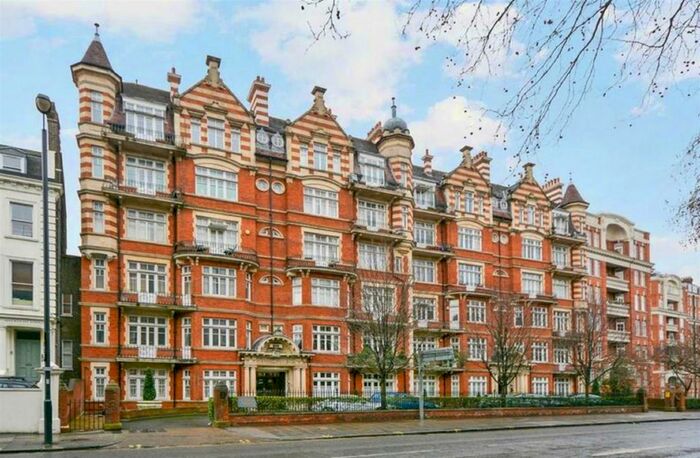 2 Bedroom Flat To Rent In Alexandra Court, Maida Vale, London, W9
