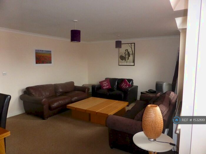 6 Bedroom Terraced House To Rent In Mayfair Road, Newcastle Upon Tyne, NE2