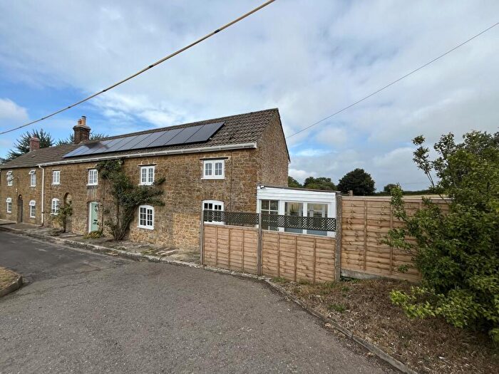 3 Bedroom Semi-Detached House For Sale In Galhampton, Galhampton, BA22