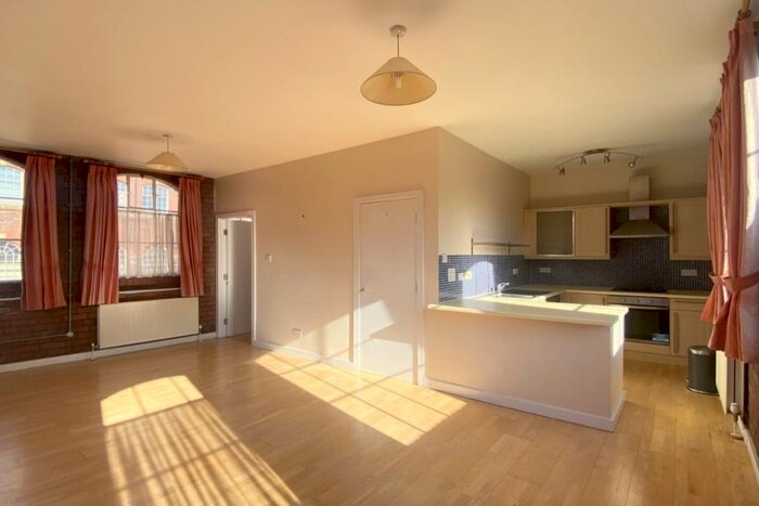 2 Bedroom Flat To Rent In Cornish Street, Sheffield, S6