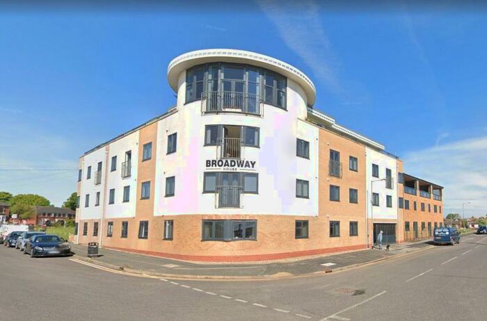 2 Bedroom Flat To Rent In Broadway House, Hornsea, HU18