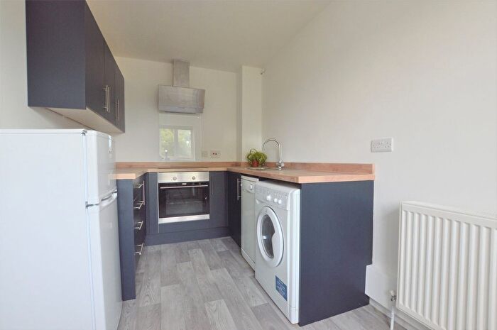 1 Bedroom Flat To Rent In - London Road, Redhill, RH1