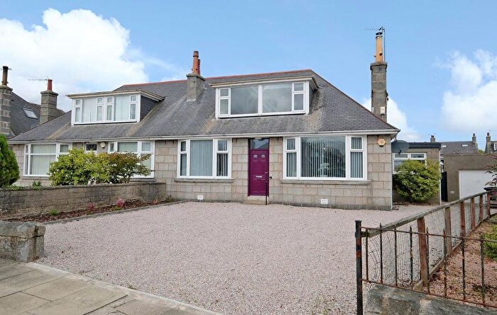 4 Bedroom Semi-Detached House To Rent In Louisville Avenue, Aberdeen, AB15