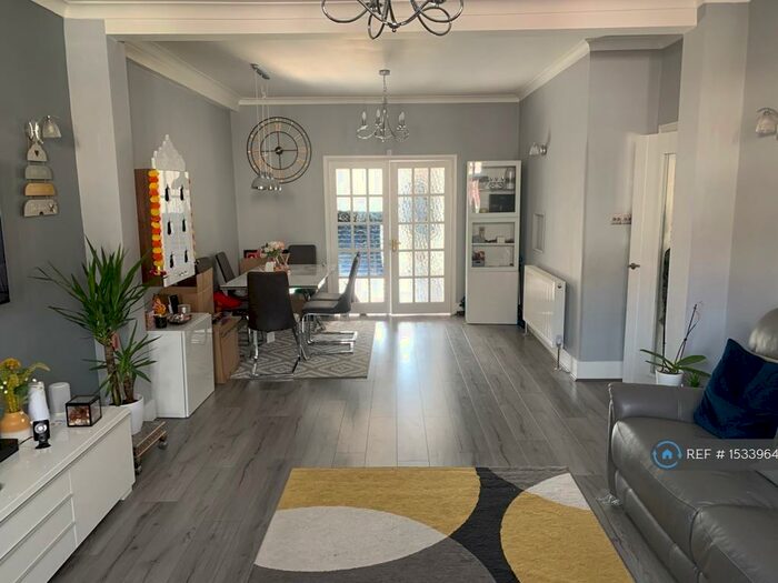 3 Bedroom Terraced House To Rent In Downshall Avenue, Ilford, IG3