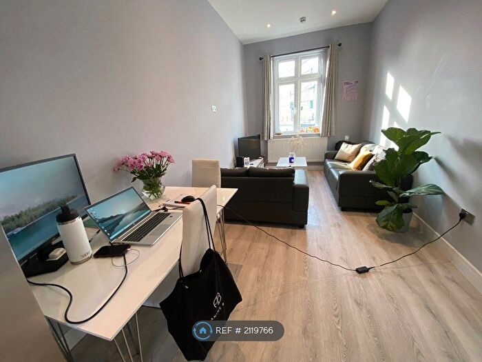 4 Bedroom Flat To Rent In Blackstock Road, London, N5