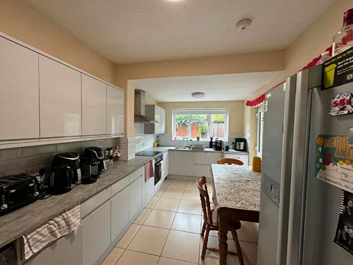 6 Bedroom House To Rent In Elmsthorpe Avenue, Nottingham, Nottinghamshire, NG7