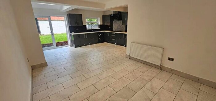 3 Bedroom House To Rent In School Lane, Manchester, M20