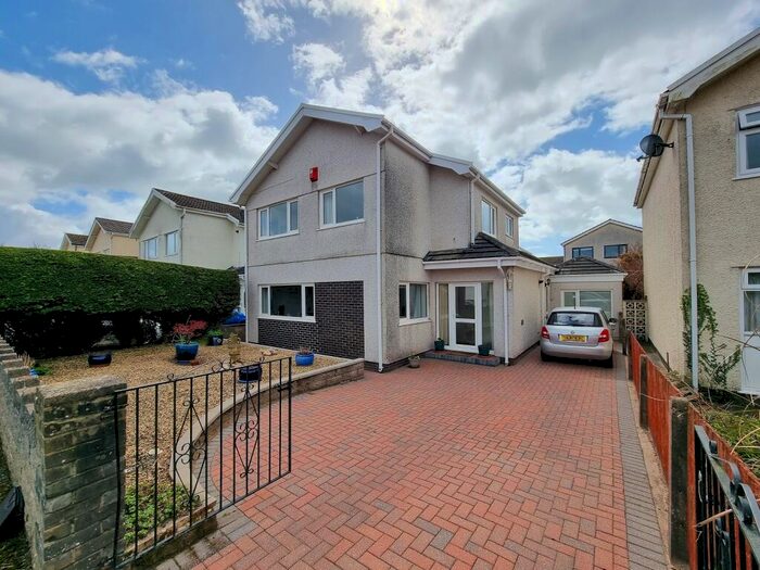 4 Bedroom Detached House For Sale In Pennard Drive, Southgate, Swansea, City And County Of Swansea., SA3