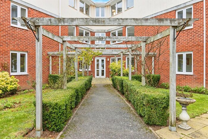 1 Bedroom Flat For Sale In Fisher Street, Paignton, TQ4