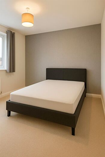 2 Bedroom House To Rent In Ash Walk, Brentry, BS10