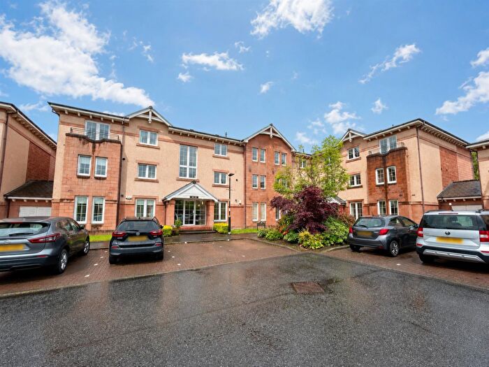 3 Bedroom Flat For Sale In Old Station Court, Bothwell, Glasgow, G71