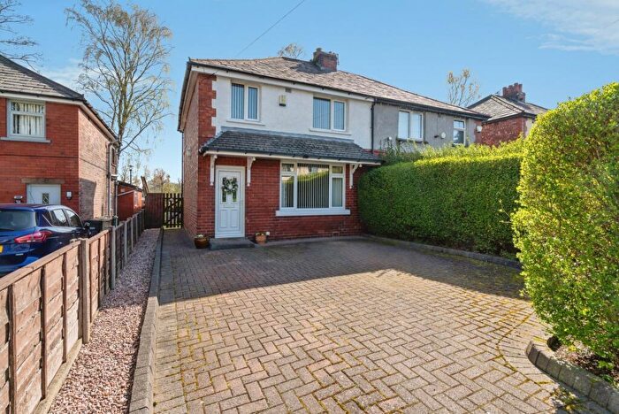 3 Bedroom Semi-Detached House For Sale In Greenside Avenue, Bolton, Lancashire, BL4