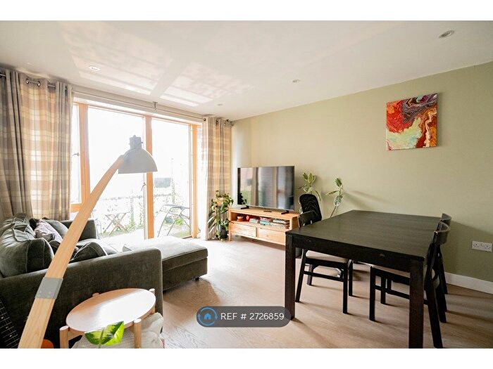 1 Bedroom Flat To Rent In London Mill Apartments, London, E2