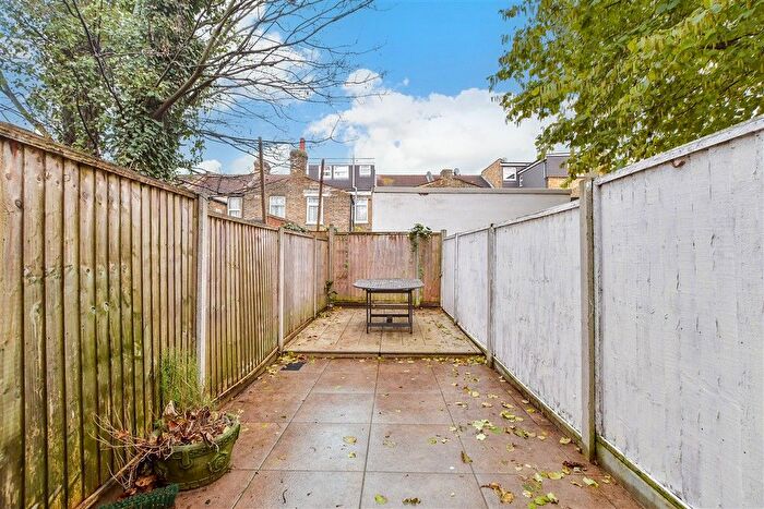 2 Bedroom Maisonette For Sale In Katherine Road, London, E7