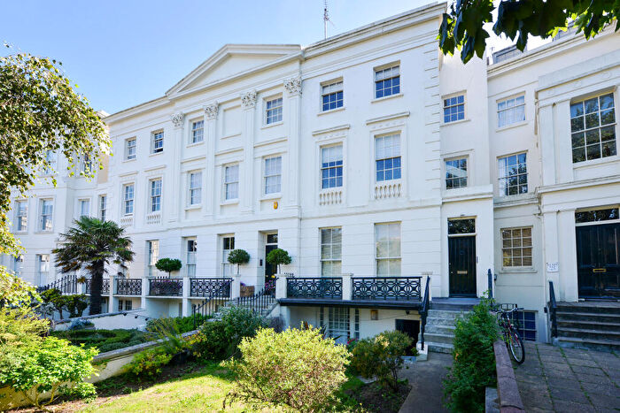 2 Bedroom Flat For Sale In Montpelier Crescent, Brighton, BN1