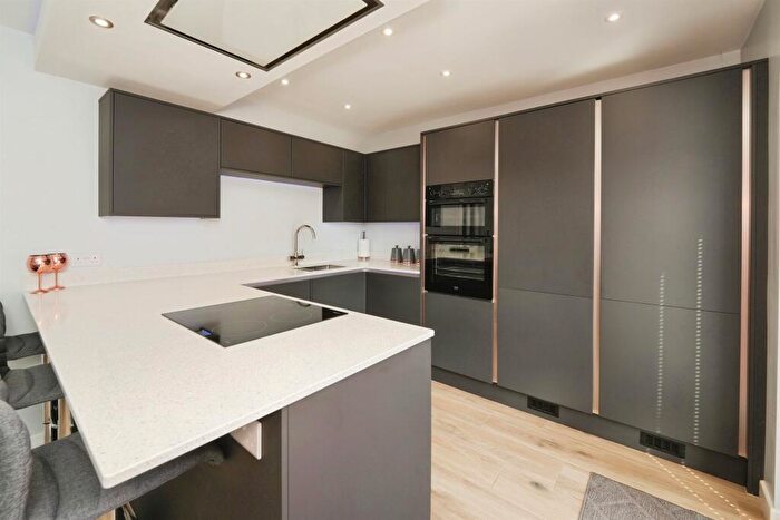 4 Bedroom Terraced House For Sale In Warren Road, Filton, Bristol, BS34