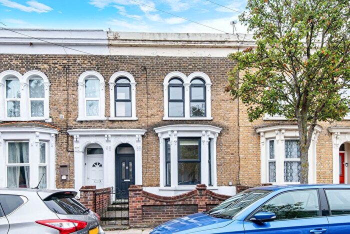 4 Bedroom Property To Rent In Dunlace Road, Clapton, E5