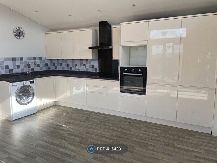 2 Bedroom Mobile/park Home To Rent In Denbury Rd, Newton Abbot, TQ12