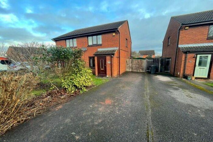 2 Bedroom Semi-Detached House To Rent In Havefield Avenue, Lichfield WS14