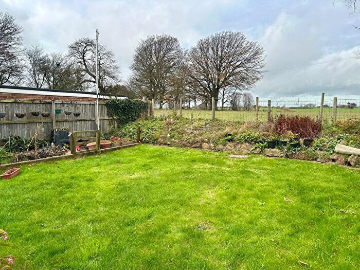 2 Bedroom Bungalow To Rent In Lady Garne Road, Dover, CT15