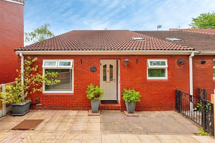 3 Bedroom End Of Terrace House For Sale In Stonelea, Windmill Hill, Runcorn, WA7