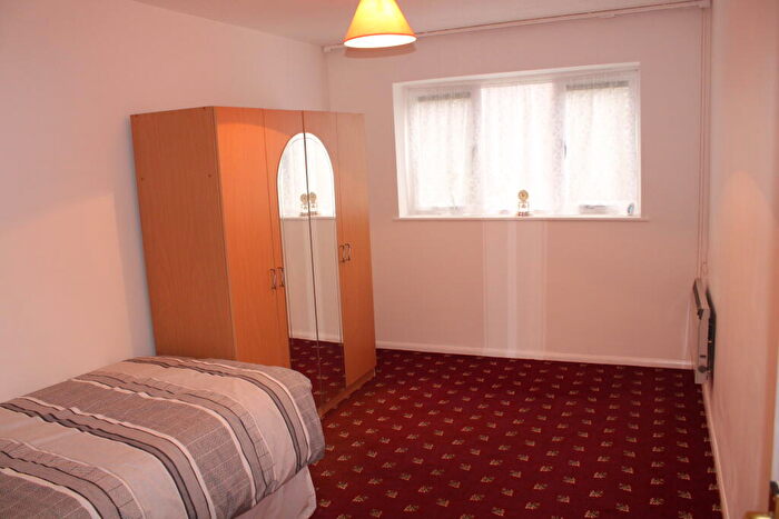 1 Bedroom Flat For Sale In Fordwych Road, London, NW2
