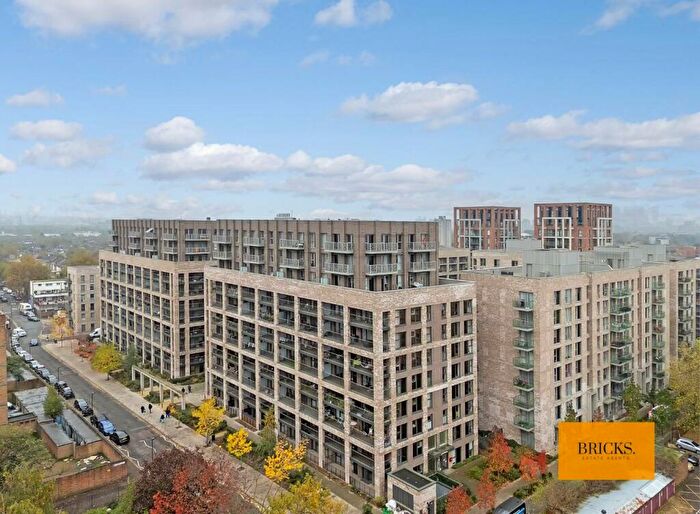 2 Bedroom Flat For Sale In Ironworks Way, London, E13