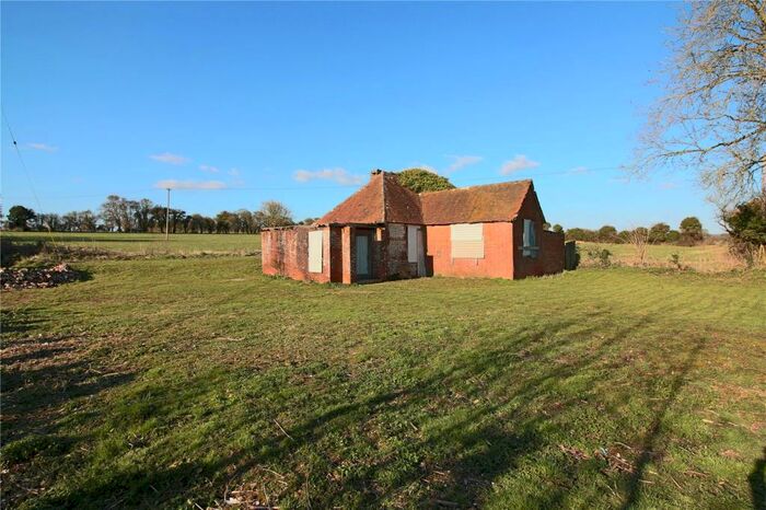 Bungalow For Sale In Bighton, Alresford, Hampshire, SO24