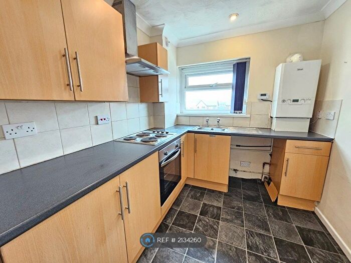 2 Bedroom Flat To Rent In Lindsay Court, Lytham St. Annes, FY8