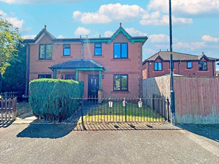 2 Bedroom Semi-Detached House For Sale In Monins Avenue, Tipton, DY4