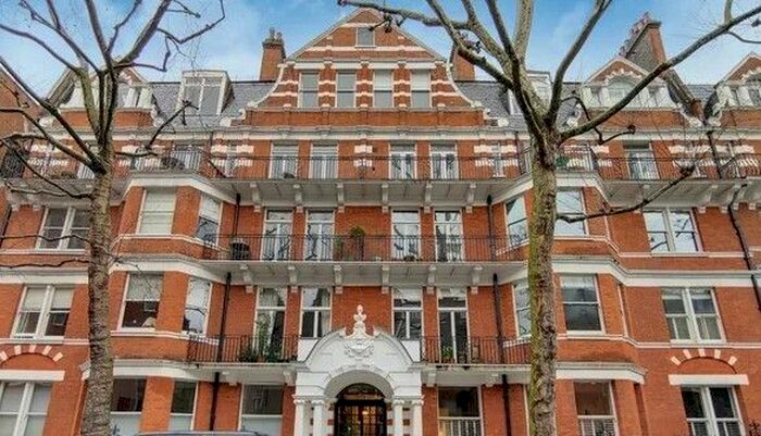 4 Bedroom Flat To Rent In Iverna Gardens, London, W8