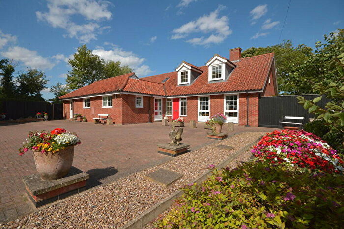 4 Bedroom Detached House For Sale In Hall Croft, Grainthorpe, LN11