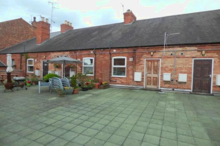 1 Bedroom Flat To Rent In Mansfield Road, Daybrook, Nottingham, NG5